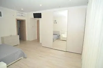 Holiday House Santa Rita Minori 2*,