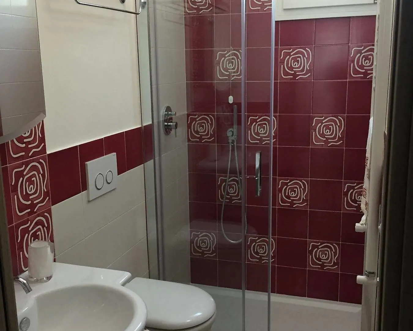 Holiday House Santa Rita Minori Hotel