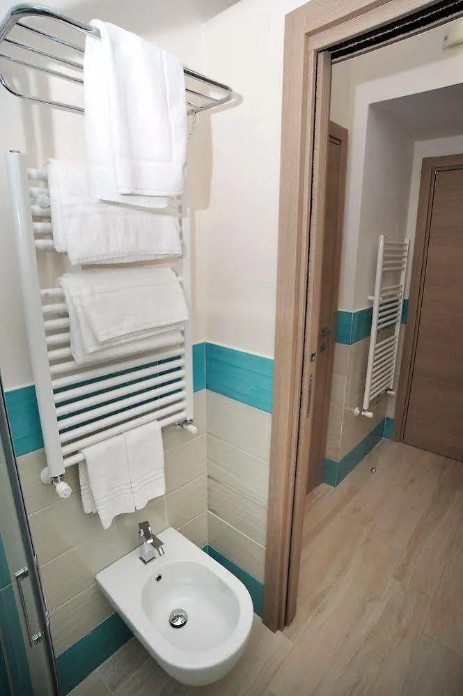 ** Hotel Holiday House Santa Rita Minori Italy